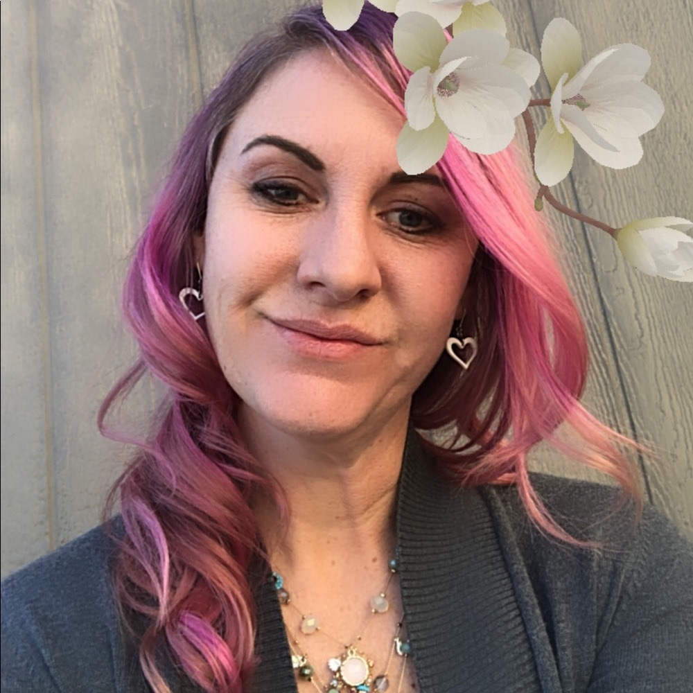 Meet your Posher, Sara